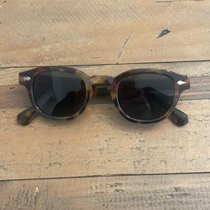 Sun glasses oval